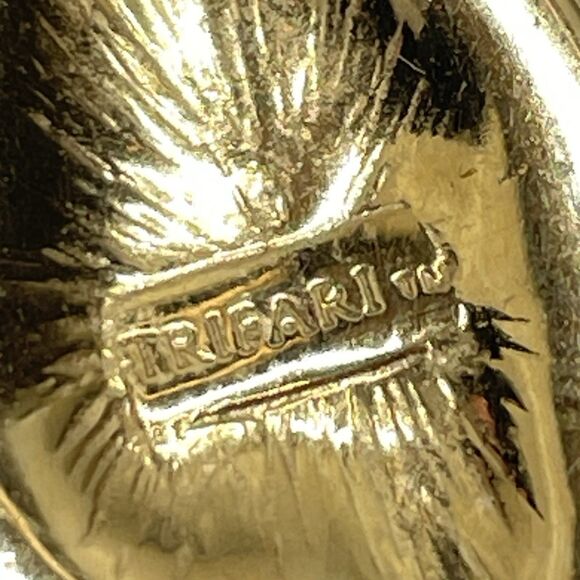 Vintage Trifari Gold Tone Black Enamel Dangle Earrings Statement Elegant Classic - Picture 4 of 7